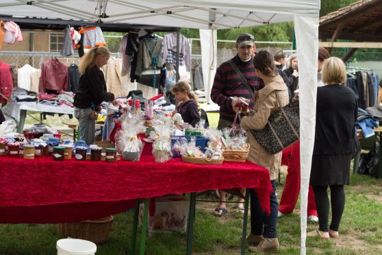 Stands à l'évènement brocante de la SPA de Haguenau